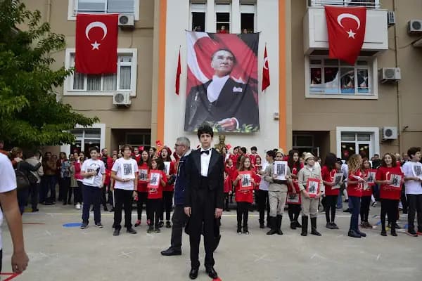 Narlıdere Özel TAKEV İlk ve Orta Okulu - Okul - İzmir Balçova