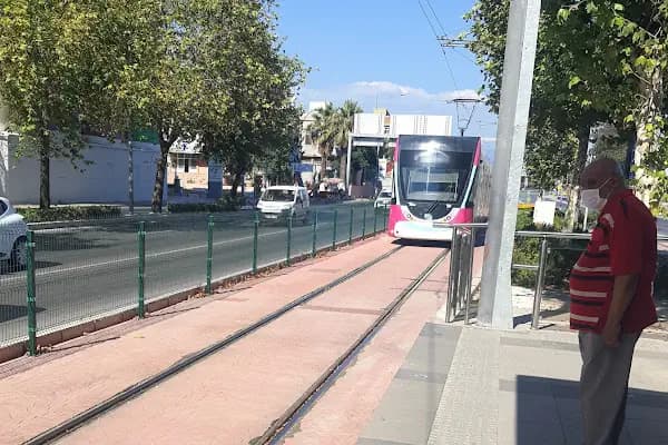 Alsancak Gar Tramvay Durağı - Büyük Şehir Tren Şirketi - İzmir Konak