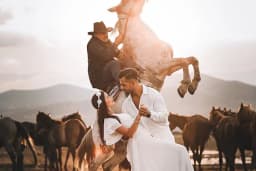 KUVARS FOTOĞRAF VE FİLM