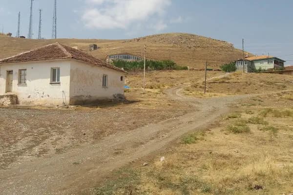 Akyurt Köyü Muhtarlığı - İlgi Çekici Yer - Erzincan Tercan
