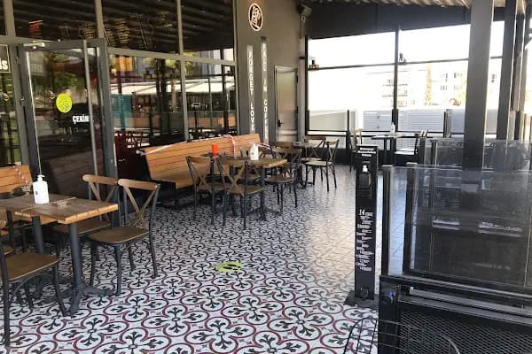 Pablo Artisan Coffee - Kahve dükkanı - İzmir Aliağa