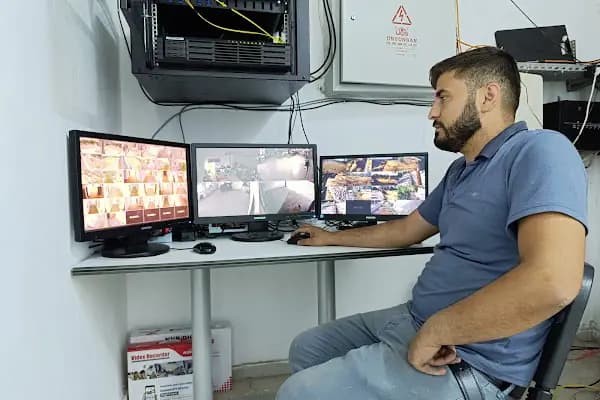 CEYLAN ELEKTRONİK TELEVİZYON KAMERA GÜVENLİK SİSTEMLERİ -UYDU-ÇANAK İNTERNET ALYAPI - Elektronik Tamir Dükkanı - Diyarbakır Bağlar
