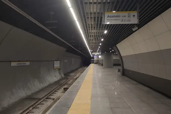 Mimar Sinan - Metro İstasyonu - İstanbul Arnavutköy