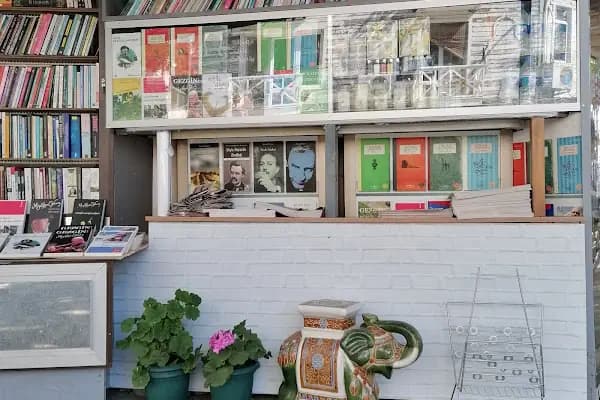 BURGAZADA KİTABEVİ BOOKSHOP - Kitapçı - İstanbul Küçükçekmece