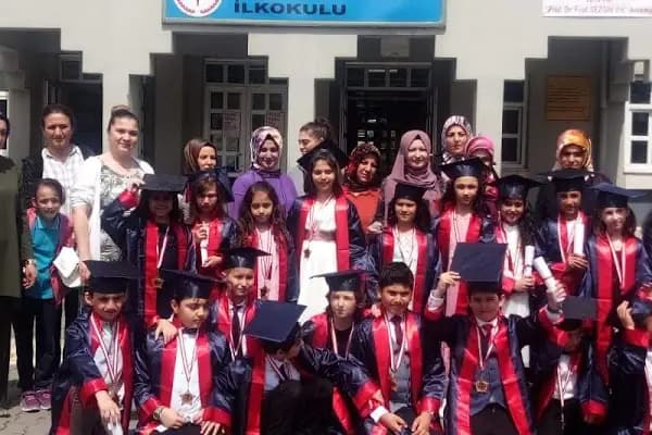 Vali cahit bayar ilköğretim okulu - Okul - İstanbul Üsküdar