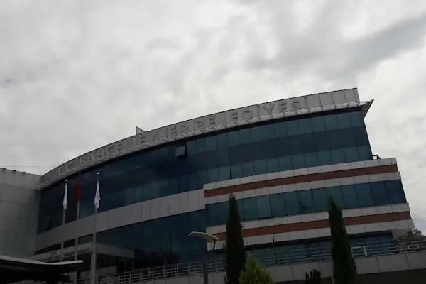 BAHÇELİEVLER BELEDİYESİ RIZA KAYALP SPOR KOMPLEKSİ - Spor kompleksi - İstanbul Bağcılar