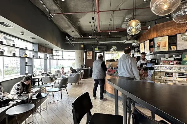 Starbucks - Kahve dükkanı - İstanbul Ataşehir