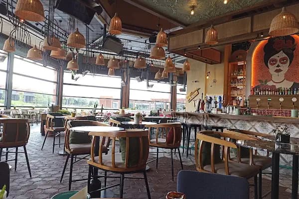 The Mexican Pub İstinyePark - Pub - İzmir Balçova