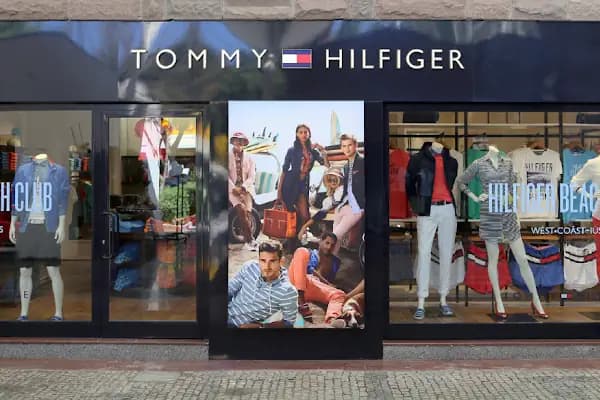 Tommy Hilfiger - Giyim mağazası - Muğla Bodrum