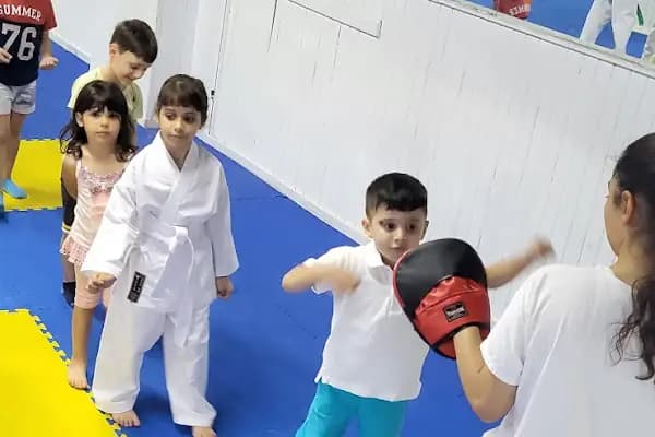 Tunçel Spor Kulübü - Spor salonu - İstanbul Üsküdar