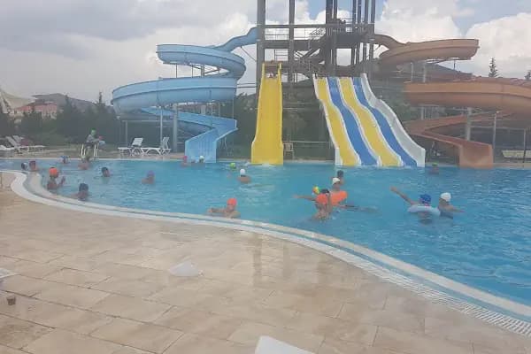 Karapürçek Yüzme Havuzu - Su parkı - Ankara Sincan