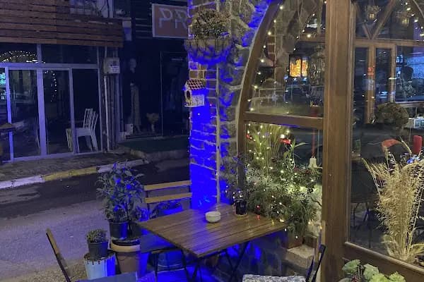 Mavi Köşe Boutique Cafe - Kafe - Balıkesir Altıeylül