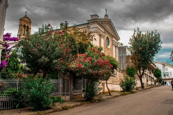 San Pacifico Latin Katolik Kilisesi - Katolik Kilisesi - İstanbul Güngören