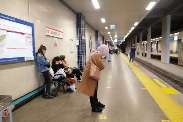 Bakırköy Metro İstasyonu - Metro İstasyonu - İstanbul Bakırköy