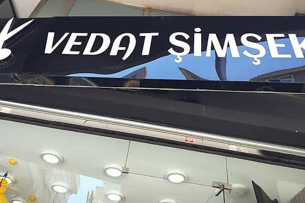 Attis Sac Kaynak Merkezi - Kuaför - İstanbul Bakırköy