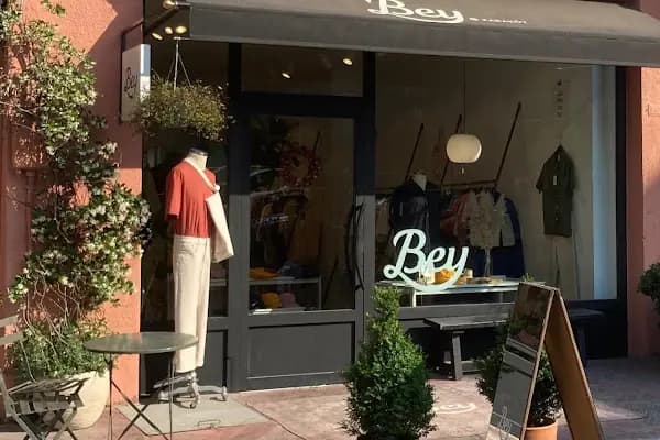 Bey Karaköy - Erkek Giyim Mağazası - İstanbul Beyoğlu