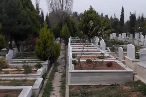 Yeni Kayabaşı Mezarlığı - Mezarlık - İstanbul Ataşehir