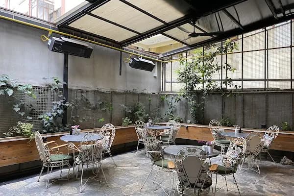 Aura Cafe &amp; Patisserie - Restoran - Eskişehir Odunpazarı