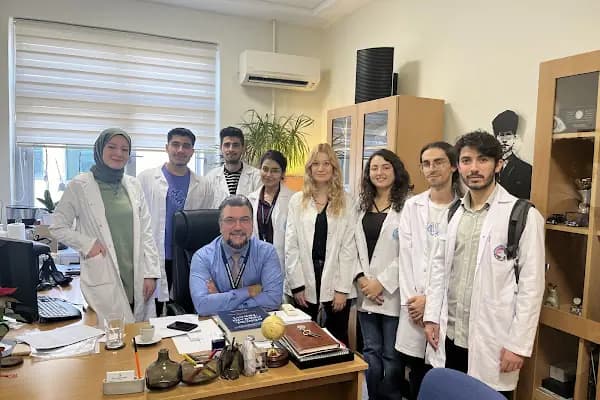 Doç.Dr.Z.Serhan Derici Onkolojik,Laparoskopik,Yemek Borusu-Mide,Safra kesesi,Fıtık,Reflü,Dalak,Obezite,Kitle,Barsak Cerrahisi - Cerrah - İzmir Balçova