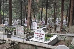 Gönen Şehir Mezarlığı