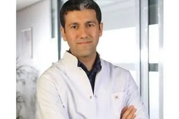 Op. Dr. Hüseyin Dundar - Göz Doktoru - İzmir Balçova