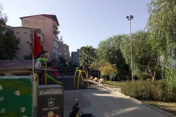 Adile Naşit Parkı - Park - İzmir Konak