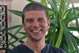Uzm. Dr. Tansu Erakman (Çene Cerrahisi ve Protetik Tedavi)