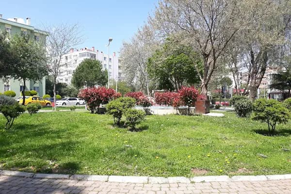 Halil Tan Parkı - Park - İzmir Gaziemir