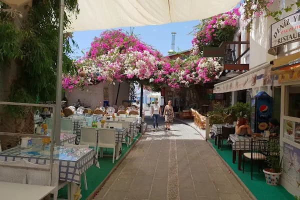 Kavaklı Köftecisi - Köfteci - Muğla Bodrum