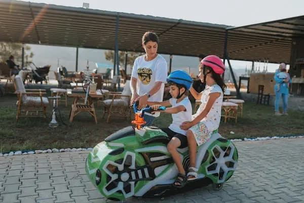 Off-Black Macera Parkı | Survivor Park | Kum Havuzu | Teras Kafe | Bayraktepe - Eğlence Merkezi - Mersin Toroslar