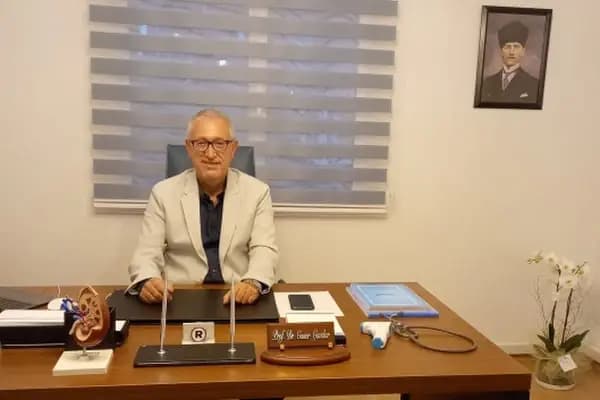 Prof. Dr. Caner Çavdar, Nefroloji - Nefroloji Uzmanı - İzmir Balçova