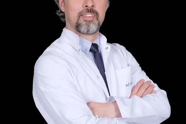 Prof. Dr. Özgen Işık - Cerrah - İstanbul Bakırköy