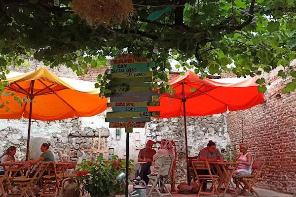 TURUNCU CAFE - Kahve dükkanı - İzmir Aliağa