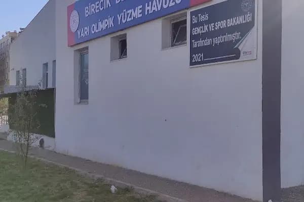 Birecik Belediyesi Yarı Olimpik Yüzme Havuzu - Kapalı yüzme havuzu - Şanlıurfa Haliliye