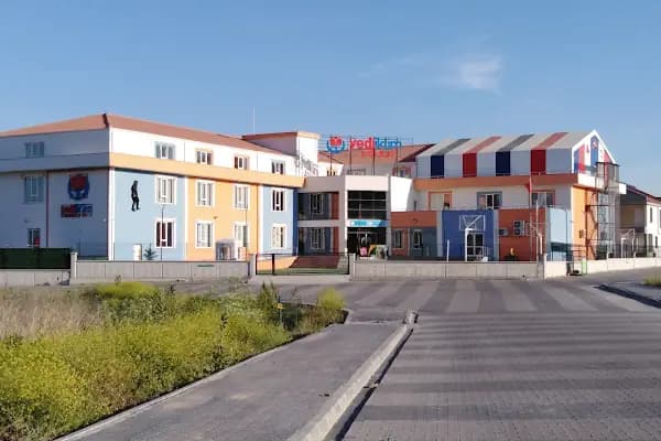 Balıkesir Yediiklim Koleji - Okul - Balıkesir Karesi