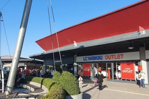 Outlet Center İzmit - Alışveriş merkezi - Kocaeli İzmit