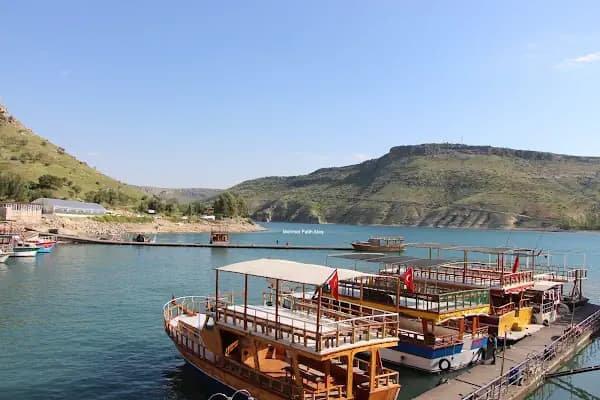 Halfeti Belediyesi - Belediye Binası - Şanlıurfa Akçakale