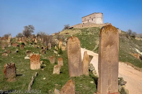 Tepe Şapeli Süt Kilisesi - Tarihi Yer - Konya Selçuklu