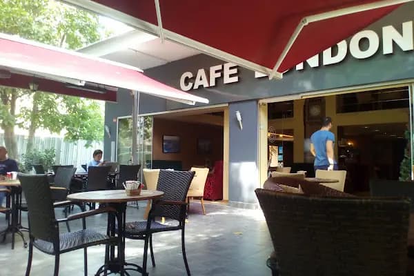 Cafe London sahrayıcedit - Kafe - İstanbul Kadıköy