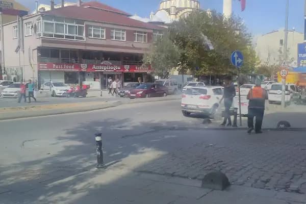 Arnavutköy - Otobüs Durağı - İstanbul Arnavutköy