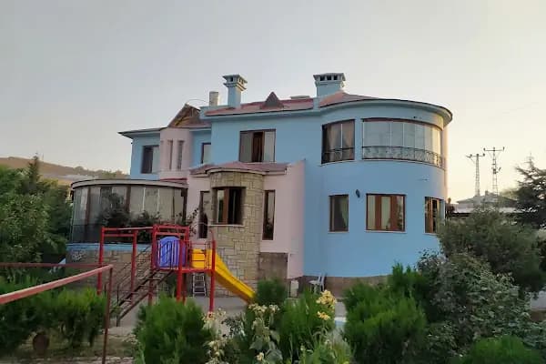 Özel Yarım Elma Kreş &amp; Gündüz Bakımevi - Anaokulu - Van Tuşba