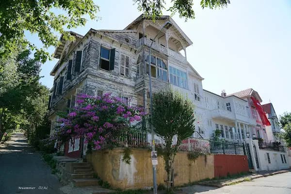 Helios Coffeeshop Heybeliada - Kahve dükkanı - İstanbul Adalar