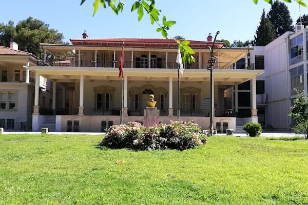 Dokuz Eylül Sosyal Güvenlik Merkezi - Devlet Dairesi - İzmir Buca