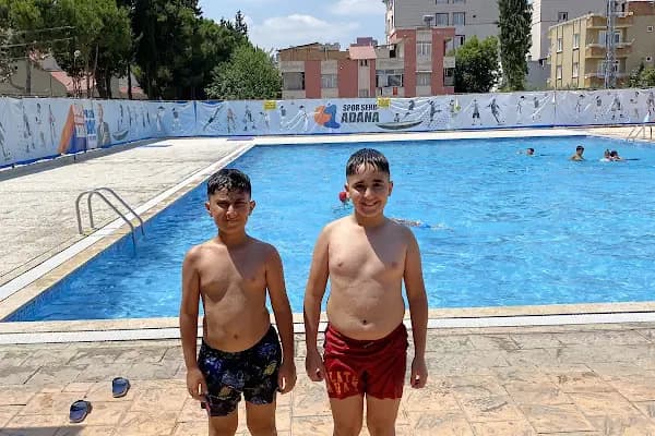 Büyükşehir Belediyesi Karacaoğlan Yüzme Havuzu - Yüzme havuzu - Adana Yüreğir