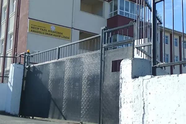 Necip Fazıl Kısakürek Anadolu İmam Hatip lisesi - Okul - İstanbul Çatalca