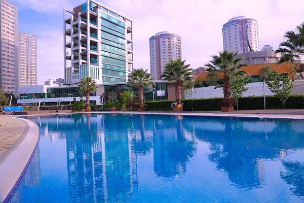 Sansai Spa Açık Yüzme Havuzu - Yüzme havuzu - İstanbul Ataşehir