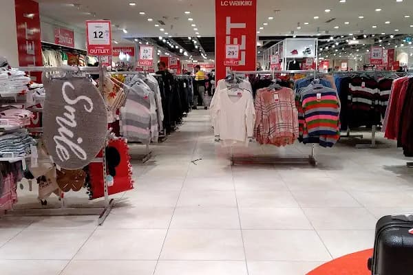 LC WAIKIKI - Giyim mağazası - Bursa Osmangazi