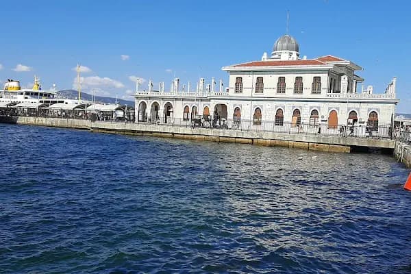 Büyükada - Feribot İskelesi - İstanbul Adalar
