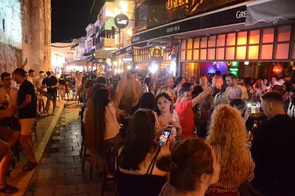 Deep Sea Pub - Pub - Muğla Bodrum