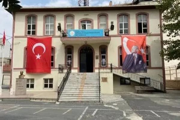 Uncular Süleyman Peker İlköğretim Okulu - Okul - Tekirdağ Çorlu